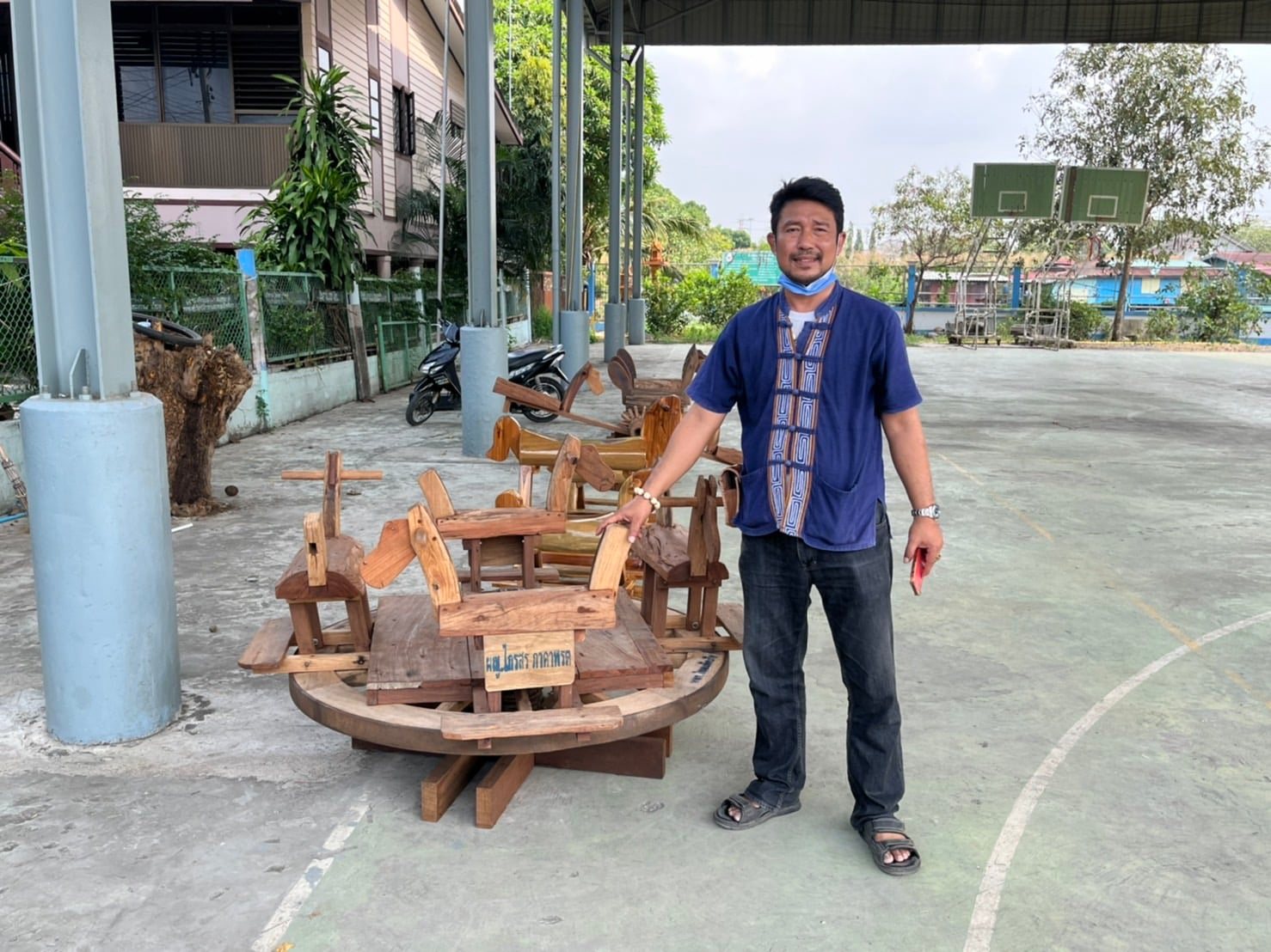 บริจาคเครื่องเล่นเด็ก 1